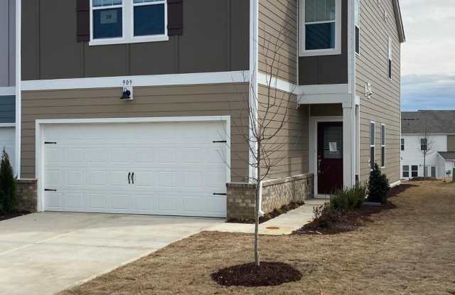 909 Clearhaven Lane - 909 Clearhaven Lane, Wake County, NC 27526