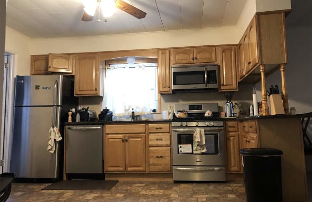 221 COLUMBIA AVE - 221 Columbia Avenue, Jersey City, NJ 07307