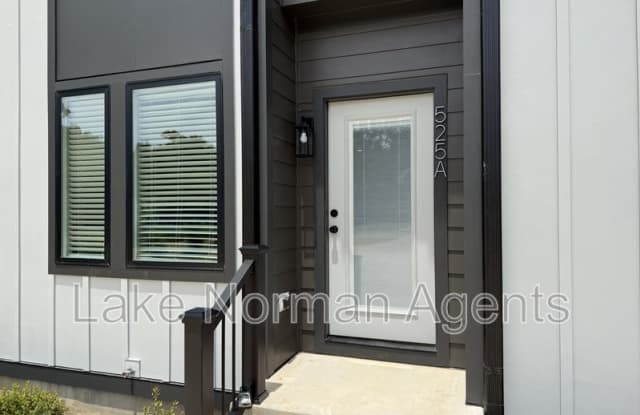 525 Dellwood Drive Gallery 2
