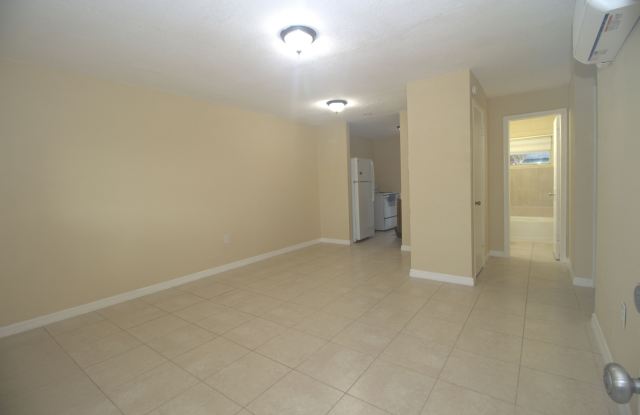 2238 Washington Street Northeast - B Gallery 1