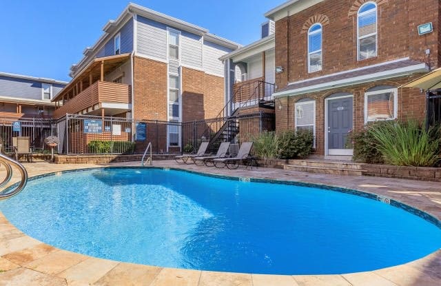 Arts Apartments at West Napoleon photos photos