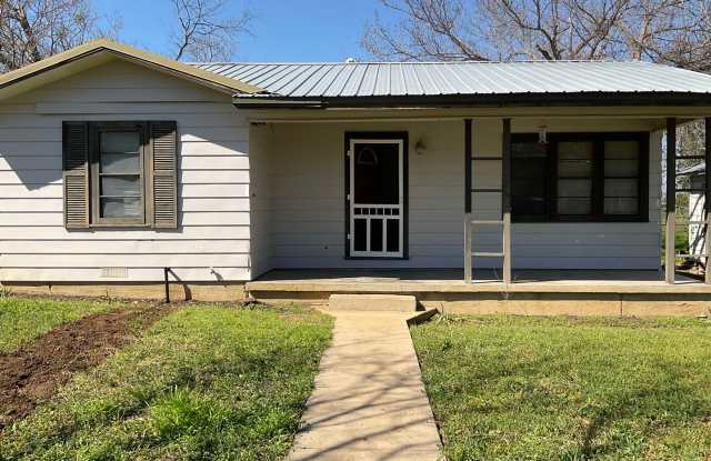 *COMING SOON* 2 Bedroom 1 Bath with Detached Garage/Workshop photos photos *COMING SOON* 2 Bedroom 1 Bath with Detached Garage/Workshop photos photos