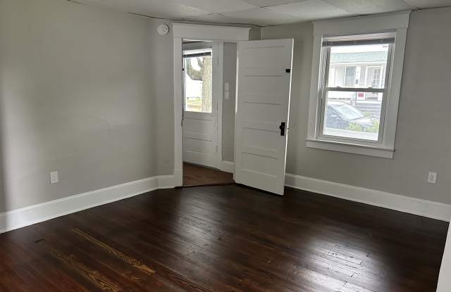 26 Jackson Ave. photos photos