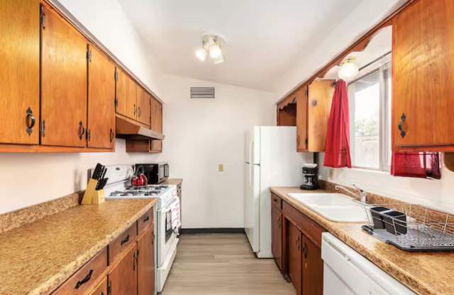 1225 North Belvedere Avenue photos photos