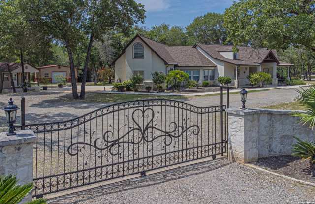 323 SHANNON RIDGE DR. - 323 Shannon Ridge Drive, Wilson County, TX 78114