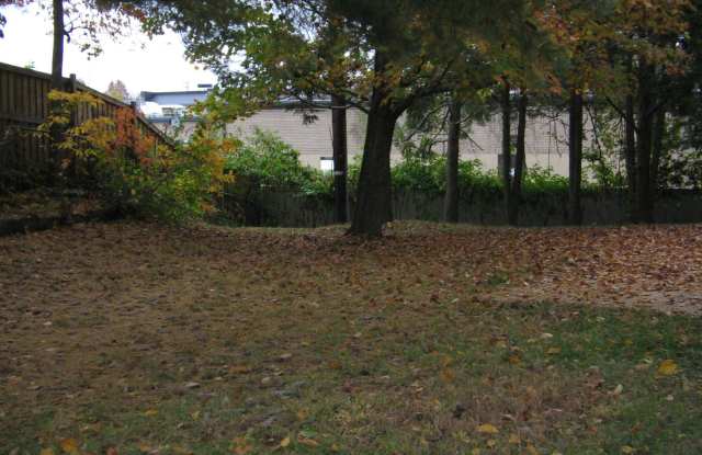 1309 PROVIDENCE COURT Gallery 4