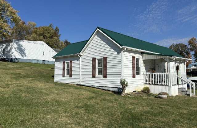 1009 Liberty Circle Gallery 1