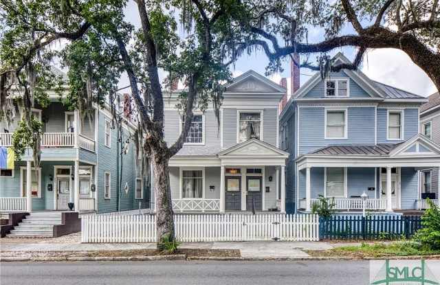 3 BED | 1 BATH | GATED BACKYARD | WALK TO SCAD ARNOLD HALL & WALLIN HALL photos photos 3 BED | 1 BATH | GATED BACKYARD | WALK TO SCAD ARNOLD HALL & WALLIN HALL photos photos