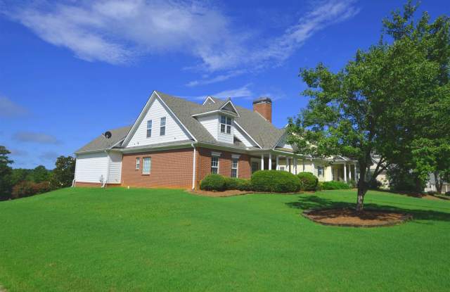 206 Albemarle Ln Gallery 2