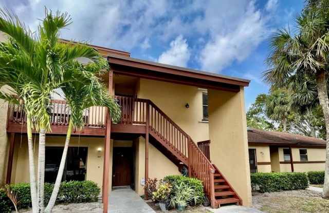 307 E Lakeview Dr E - 307 Lakeview Drive East, Royal Palm Beach, FL 33411