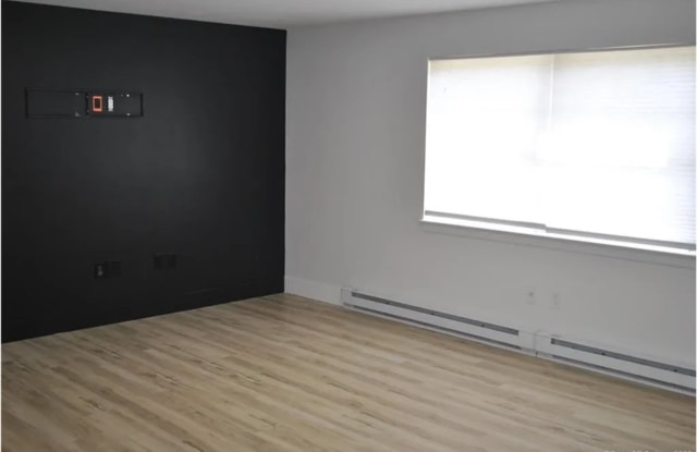 3 Canterbury Arms - 3 Canterbury Arms, New Milford, CT 06776