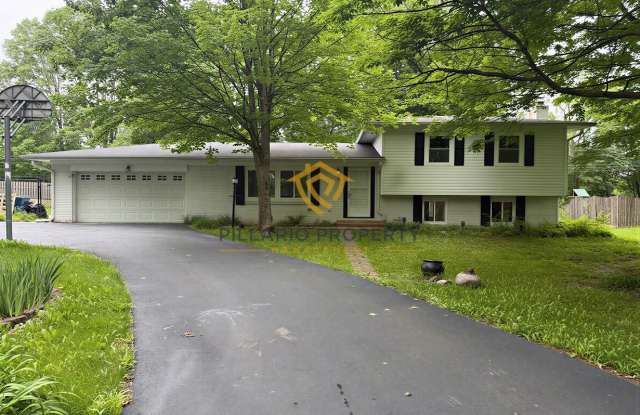 Freshly Renovated 4-Bedroom Home in Carmel, near Keystone and 96th St, Available NOW! photos photos