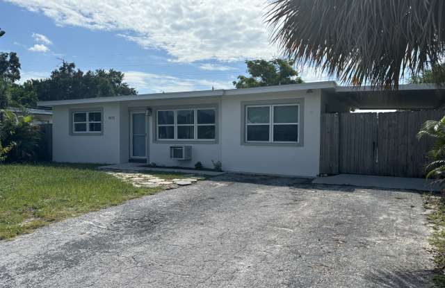 9372 88th Way North (unit 1) photos photos