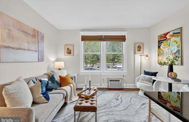 3026 WISCONSIN Avenue NW Gallery 3