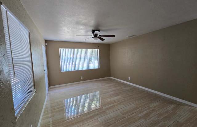 Updated 2-bedroom, 1-bathroom home Gallery 4