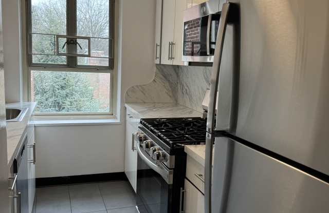 64-50 188th St photos photos