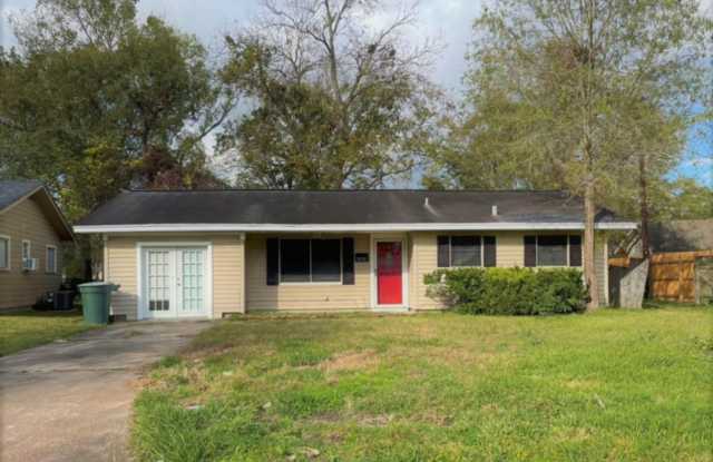 5030 Stardust Beaumont Texas 77706 photos photos
