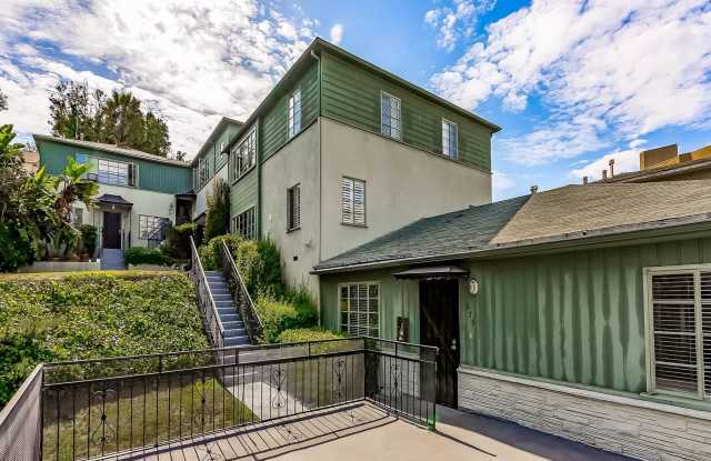 Walking distance to UCLA! photos photos