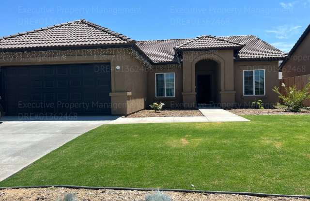 3 bedroom/ 2 bathroom home located in a cul de sac MOVE IN READY photos photos