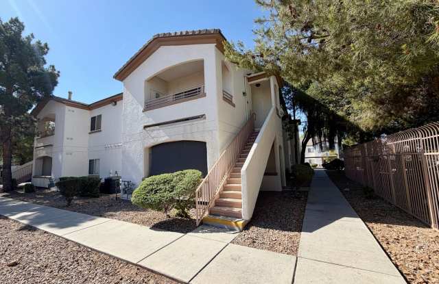 2 bedroom condo in gated SE location. Gallery 1