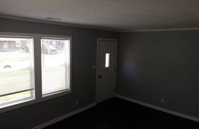2 BR, 1 BA home - 1609 Clara Ave, Louisville, Ky 40216 photos photos