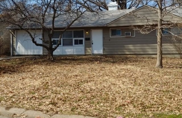 7902 East 113th Ter - 7902 East 113th Terrace, Kansas City, MO 64134