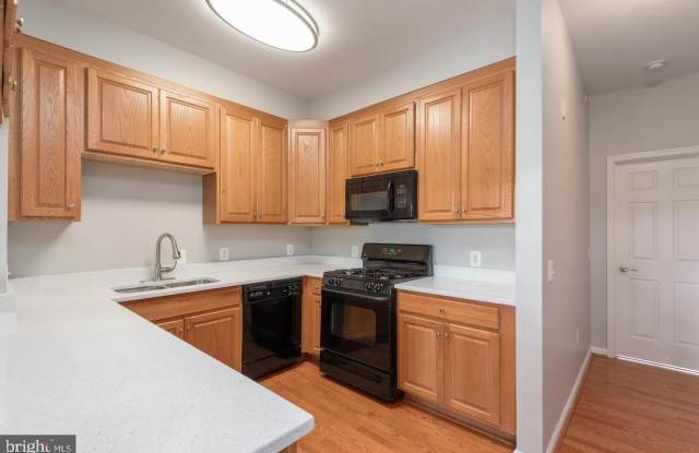 1834 CEDAR COVE Way Gallery 4