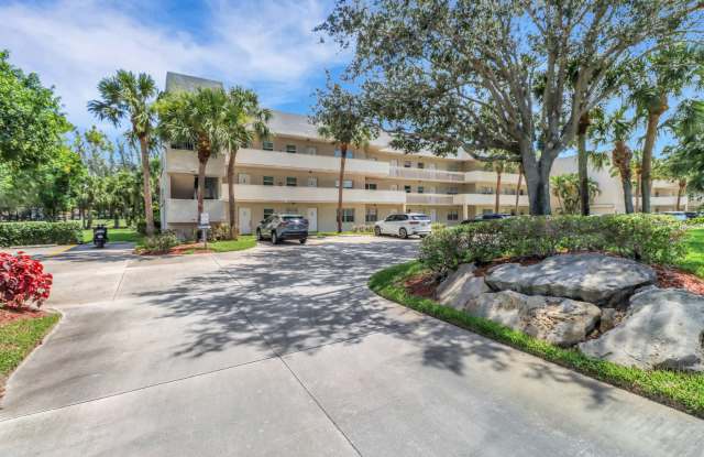 501 Forest Lakes Blvd Unit 102 photos photos