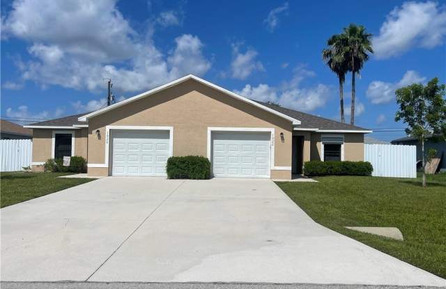 1020 NE 8th Place photos photos 1020 NE 8th Place photos photos