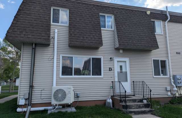 950 5th Ave W photos photos
