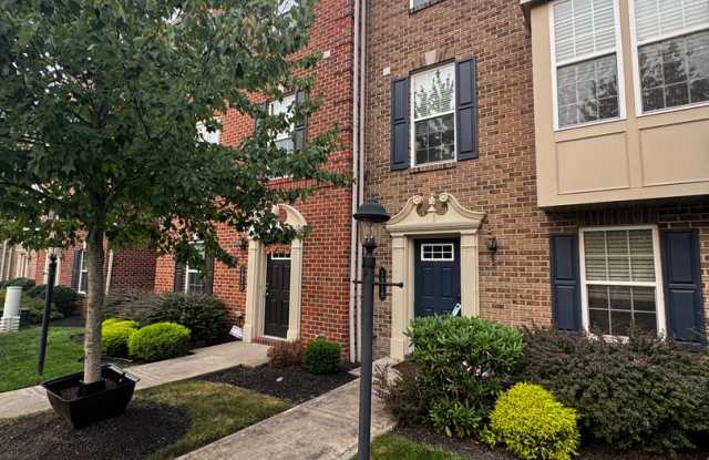 Beautiful Townhome located in Sewickley! Gallery 1