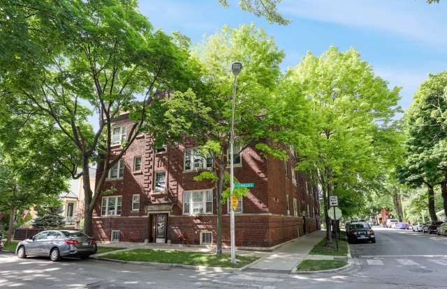 Just Remodeled! Lovely Roscoe Village! (Video Tour) Gallery 1