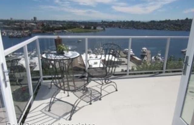 2500 Dexter Ave N #D - 2500 Dexter Avenue North, Seattle, WA 98109