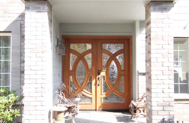 24422 48th Lane Southwest Gallery 3