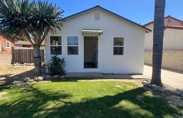 CHARMING! Remodeled 2 Bedroom home with storage and yard - 164 Holt Street, Ventura County, CA 93001