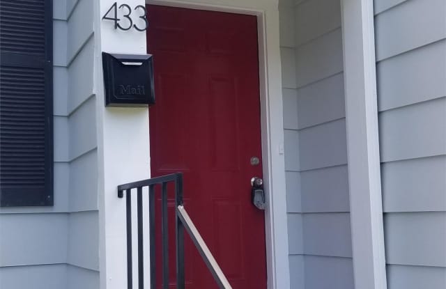 433 East Ridgeway Street Gallery 4