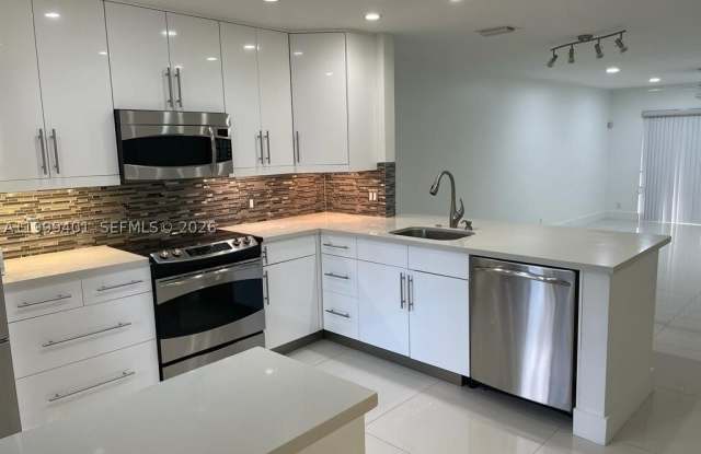 454 Lakeview Dr Gallery 2