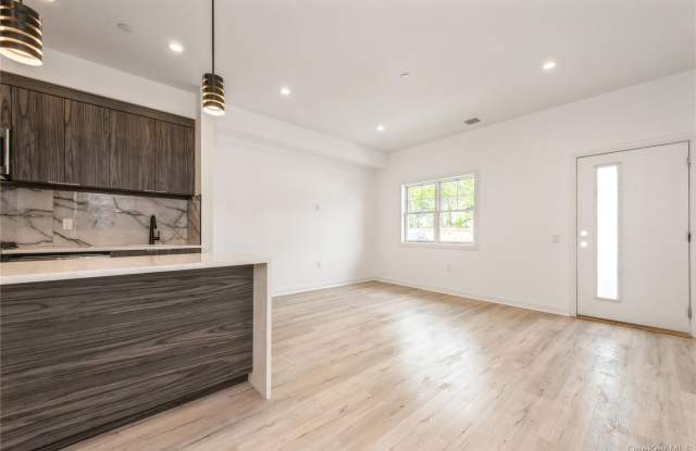 418 Atlantic Avenue photos photos