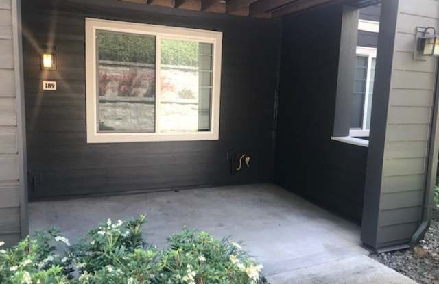 GROUND LEVEL 1 BR, 1 BA WHEEL CHAIR ACCESSIBLE UNIT! photos photos