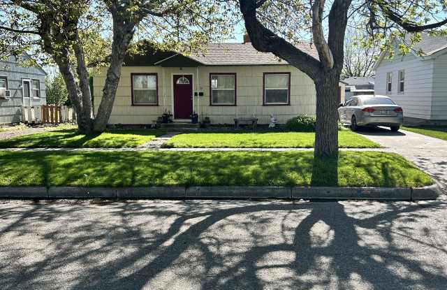 2039 Normal Avenue - 2039 Normal Avenue, Burley, ID 83318