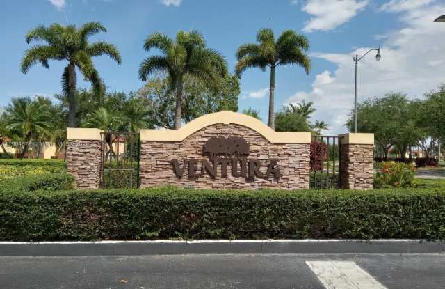 1176 NE 32nd Ave photos photos