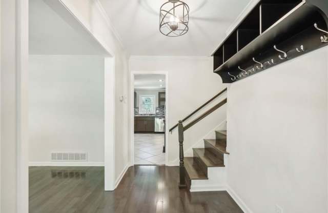 4935 Cambridge Drive photos photos