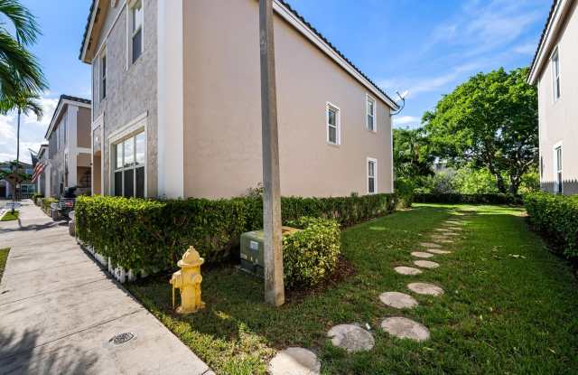 10565 NW 57TH Court Gallery 4