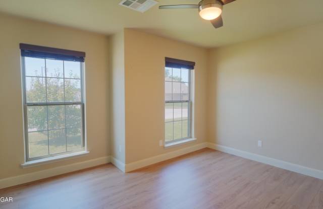 1021 Chesterfield Drive Gallery 2