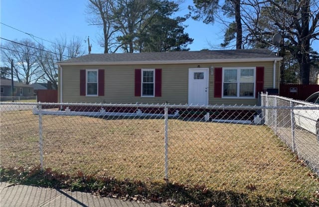 701 N 5th Street - 701 North 5th Street, Hampton, VA 23664
