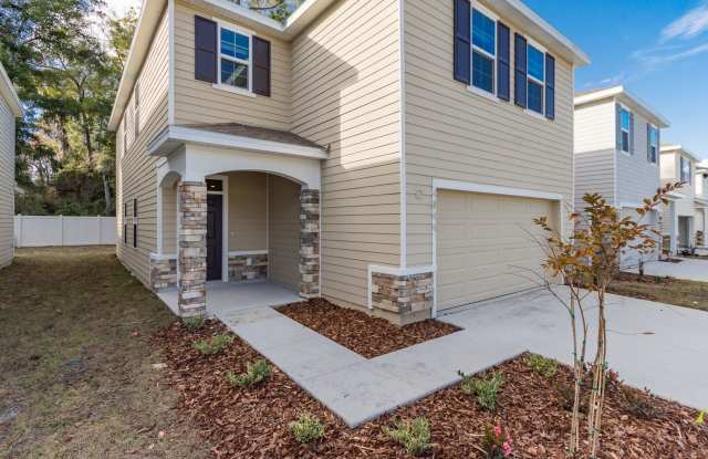 Beautiful 4 Bed, 2.5 Bath Home in the Desirable Oaks Preserve Neighborhood photos photos