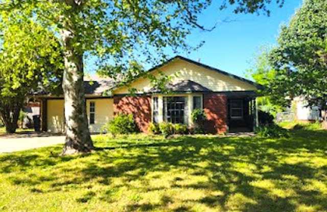 3 Bed 1.5 Bath in the Coronado Heights 2nd Addn NW OKC photos photos