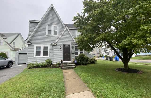 61 Warwick Avenue photos photos