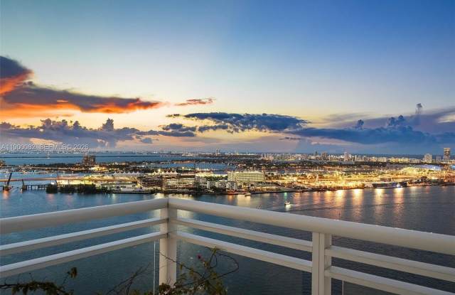 900 Brickell Key Blvd photos photos