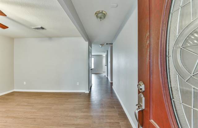 2507 Spring Lily Court Gallery 3